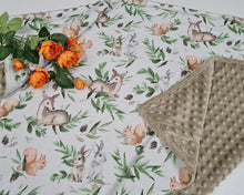 Ielādēt attēlu galerijas skatītājā, Minky sedziņa bēša ar meža zvēriņiem