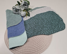 Load image into Gallery viewer, Set of shoulder pads, towels for newborns, 3 pcs.
