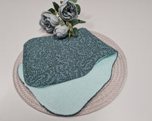 Load image into Gallery viewer, Set of shoulder pads, towels for newborns, 3 pcs.
