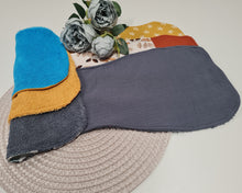 Load image into Gallery viewer, Set of shoulder pads, towels for newborns, 3 pcs.