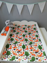 Load image into Gallery viewer, Set of 3 care towels. 50x70cm size with foxes.
