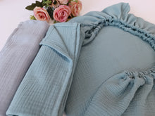 Ielādēt attēlu galerijas skatītājā, Komplekts - muslīna auduma ratu paladziņš un divi autiņi