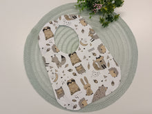 Load image into Gallery viewer, Lacīte priekšautiņš kokvilnas ar dzīvnieciņiem uz balta fona