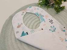 Load image into Gallery viewer, Lacīte priekšautiņš ar dzīvnieciņiem