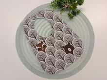 Load image into Gallery viewer, Lacīte priekšautiņš ar dzīvnieciņiem