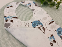 Load image into Gallery viewer, Lace - an apron with pilots