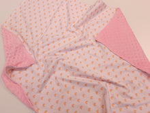 Ielādēt attēlu galerijas skatītājā, Minky sedziņa rozā ar varavīksnēm