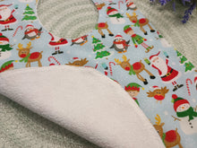 Load image into Gallery viewer, Lace - apron with a Christmas pattern