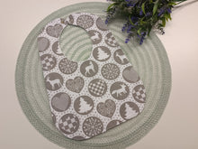 Load image into Gallery viewer, Lace - apron with a Christmas pattern