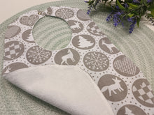 Load image into Gallery viewer, Lace - apron with a Christmas pattern