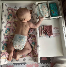 Load image into Gallery viewer, Mudy waterproof nursing pad with butterflies