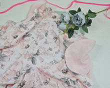 Load image into Gallery viewer, Soft pink muslin blanket with large flowers
