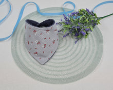 Load image into Gallery viewer, Lace - gray terry cloth apron with gray muslin with delicate flowers
