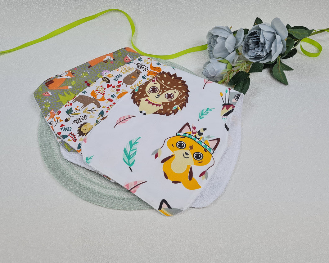 Set of shoulder pads 3 pcs. various with animal drawings