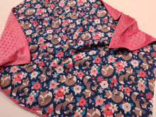 Load image into Gallery viewer, Minky blanket, pink with foxes
