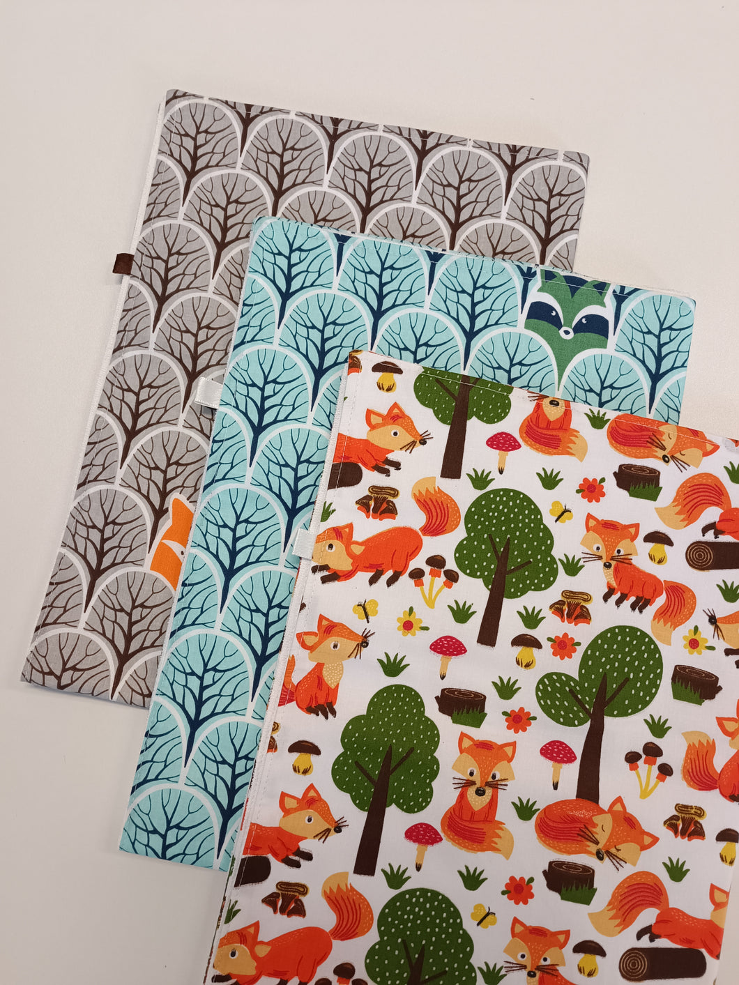 Set of 3 care towels. 50x70cm size with foxes.