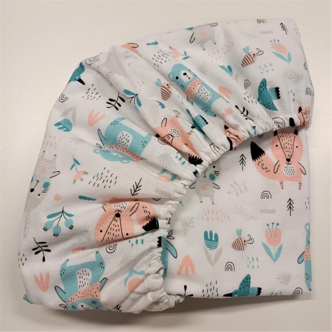 Flannel sheet with elastic with forest animals