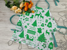 Load image into Gallery viewer, Apron with Christmas pattern
